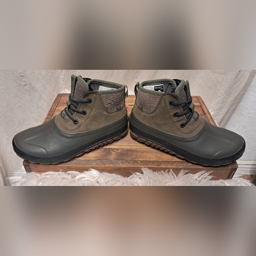 Bogs Women's Olive Winter Boots - Picture 2 of 10